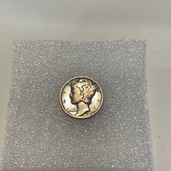 Beautiful Vintage 1941 Silver Dime Tie Pin—EUC - Picture 1 of 4